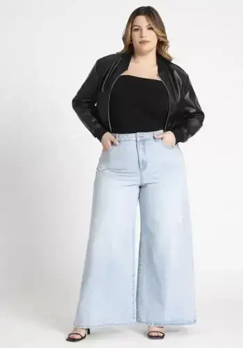 Super Wide Leg bootcut jeans for round body shape